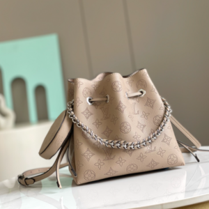 Louis Vuitton Bella Bucket Bag – Cream