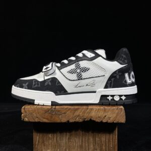 Louis Vuitton Trainer Velcro Fastening Cowhide Leather Black and White Panda Low-Top Casual Shoes Skate Shoes Trainers Men's Shoes Women's Shoes 1A9ZB0